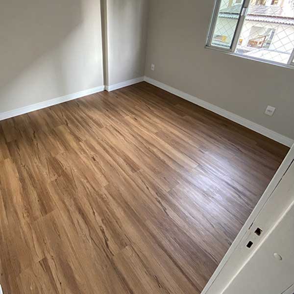 Piso Vinílico Quarto Depois